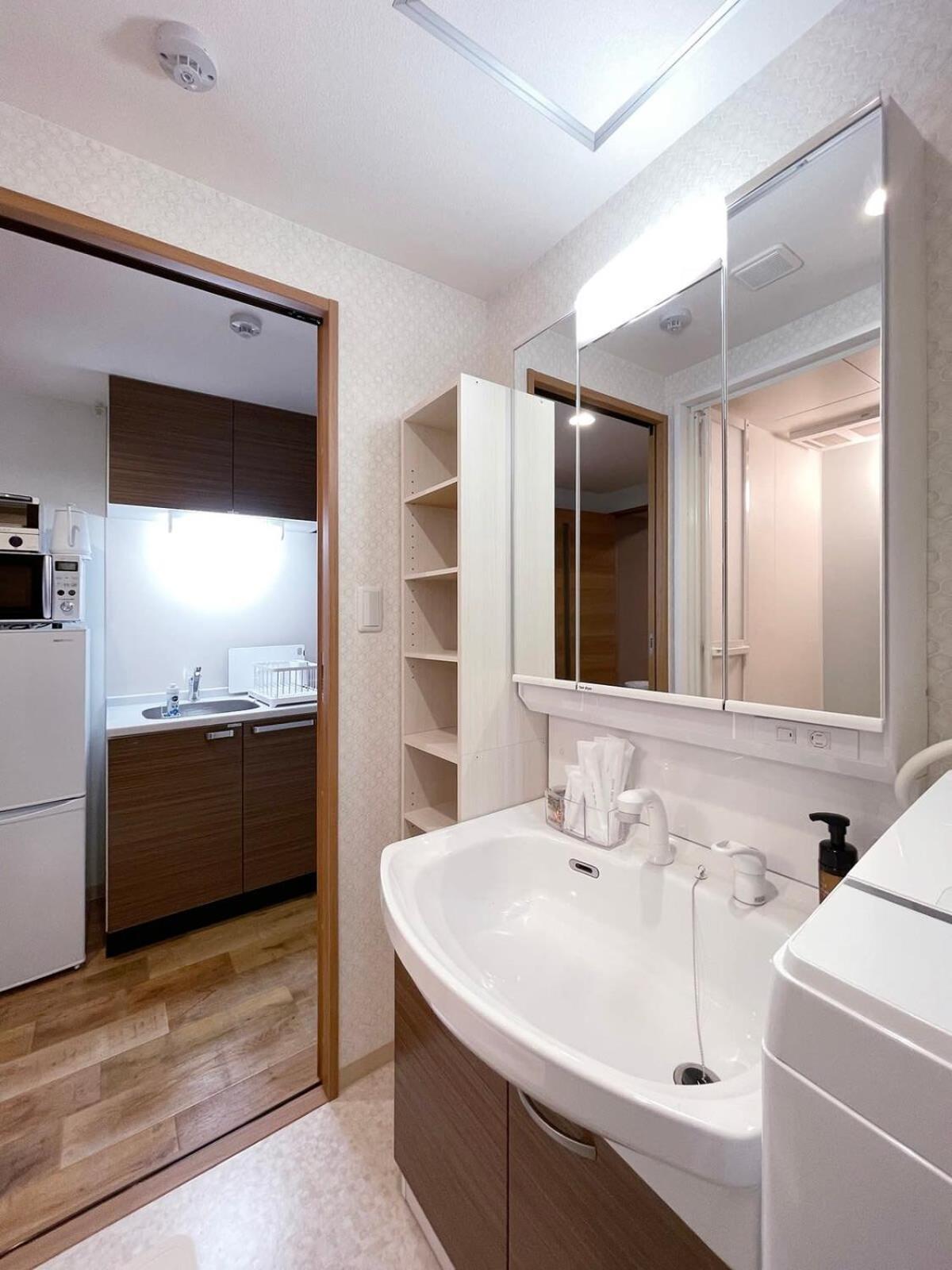 Апартаменти Casaen - 1Br With Balcony Near Hondori Shopping Arcade, 6Ppl Хіросіма Екстер'єр фото